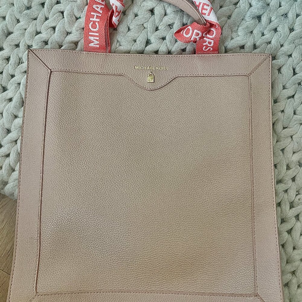 Michael Kors dusty pink tote bag